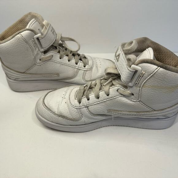 FILA Hightop White Sneaker Women’s Size 6 - Picture 3 of 7